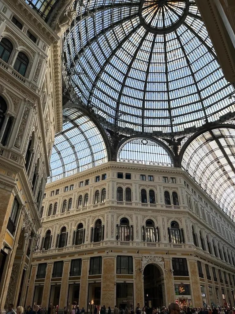 Downtown Napoli B&B - E Si Nun Canto Moro 0*,  İtalya